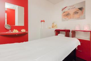 Salon de Manucure Institut Guinot 0