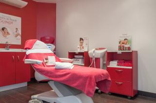 Salon de Manucure Institut Guinot (Lumière) 0