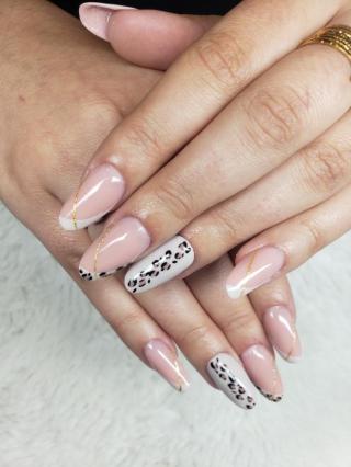 Salon de Manucure L'atelier de Laura 0