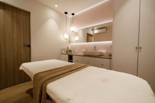 Salon de Manucure Rose Bambou 0