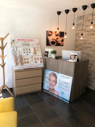 Salon de Manucure L'institut de beauté 0