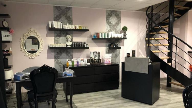 Ametys Esthétique Saint-Pierre-du-Perray Salon de Manucure